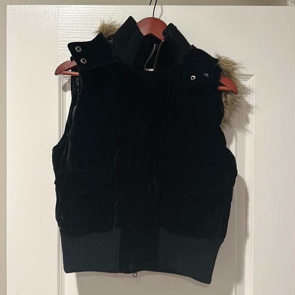 Winter vest with imitation fur hoodie